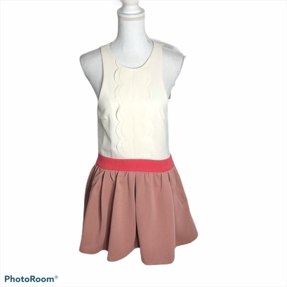 Three Floor Fit & Flare Scallop Front Dress NWT 8 - Picture 2 of 11